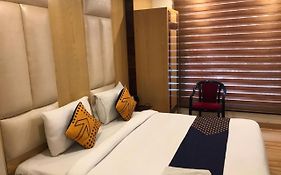Hotel Paradise - New Delhi